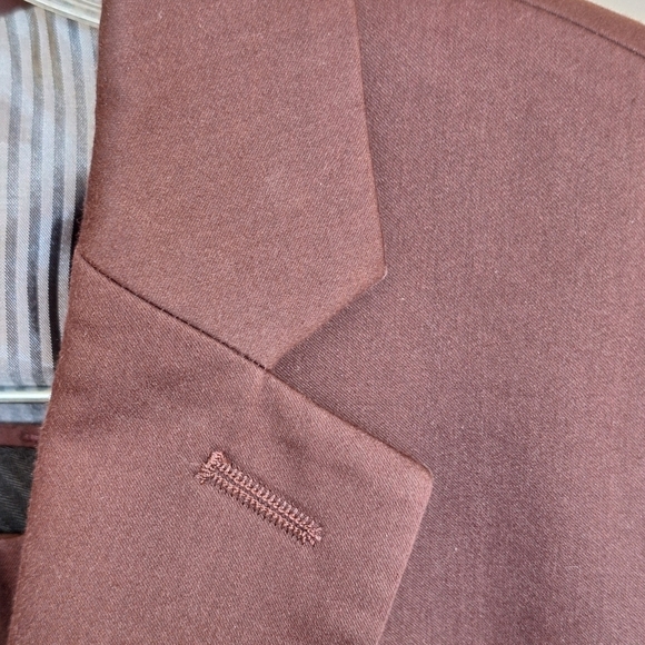 Express 2 Piece Pants Suit Slim Fit Pants Sz33/30 Jacket Sz14? Maroon 2 Buttons - Picture 8 of 12